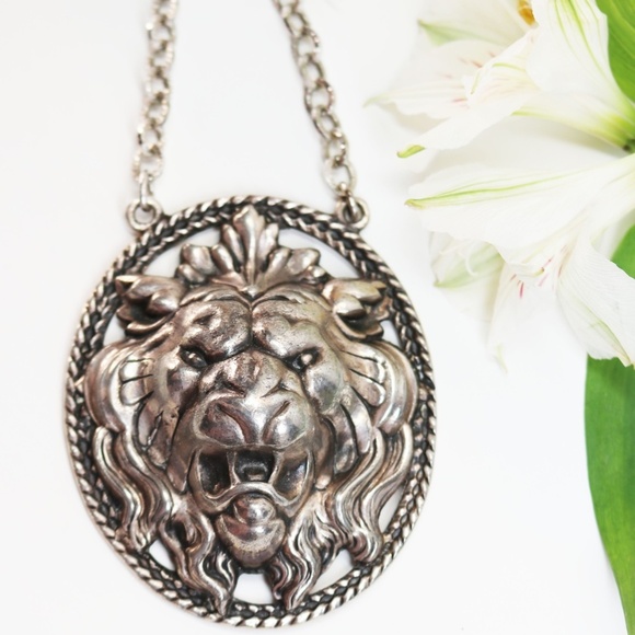 Napier Jewelry - 🎊 HOST PICK 🎉Vintage Napier Lion's Head Necklace